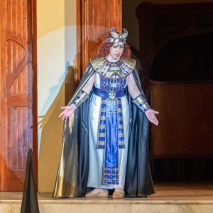 Aida, la  ópera de Giuseppe Verdi en las escalinatas del Vera